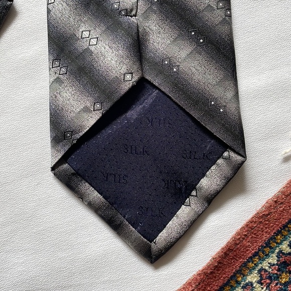 Ermenegildo Zegna silk tie - Picture 8 of 8